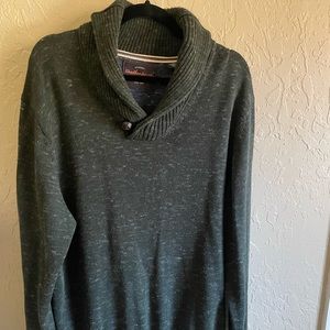 WEATHERPROOF men’s green sweater